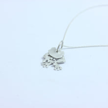 KINETIC FROG PENDANT