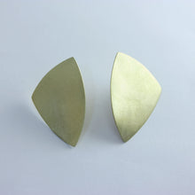 ARROW HEAD STUDS