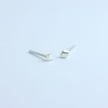 DIAMOND STUDS