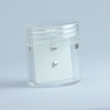 DIAMOND STUDS