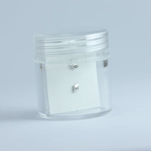 DIAMOND STUDS