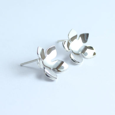 LITTLE FLOWER STUDS