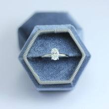CUSTOM ENGAGEMENT RING