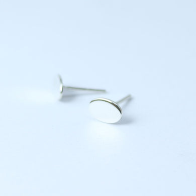 MY OVAL STUDS