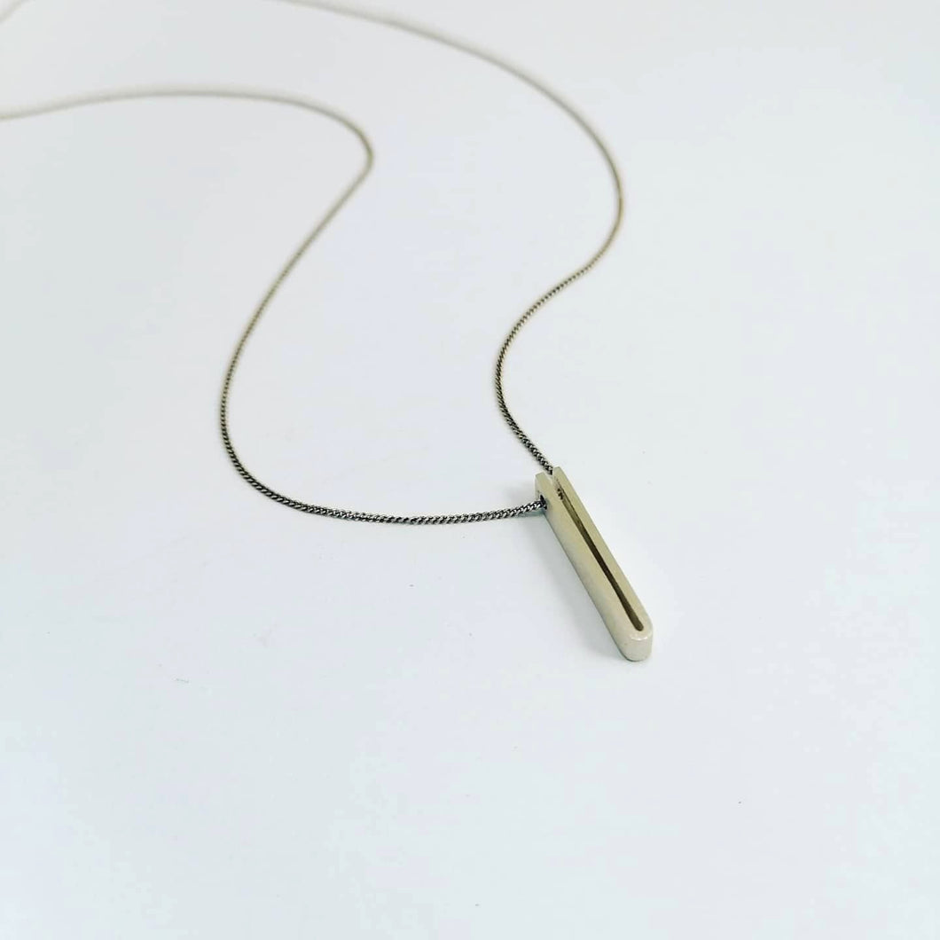 U PENDANT