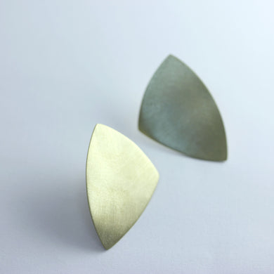 ARROW HEAD STUDS